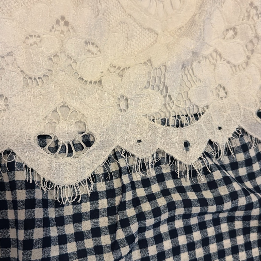 White lace with blue gingham sleeveless top - Picture 2 of 4